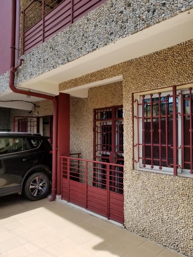 Stone House - Makepe, Douala Aparthotel Exterior photo
