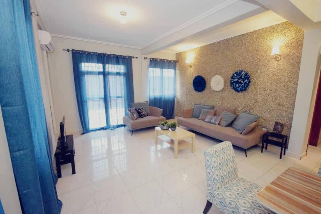 Stone House - Makepe, Douala Aparthotel Exterior photo