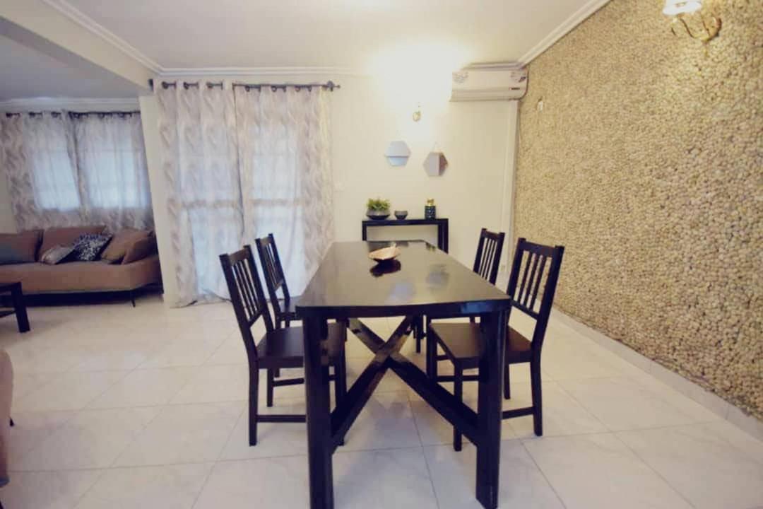 Stone House - Makepe, Douala Aparthotel Exterior photo