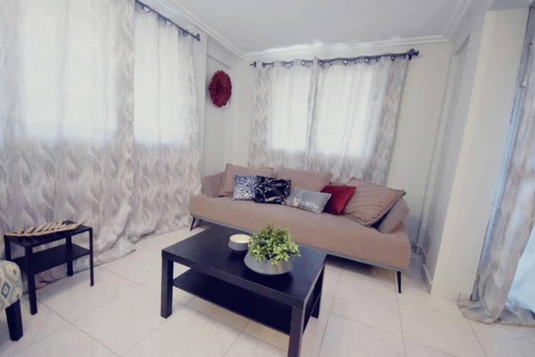 Stone House - Makepe, Douala Aparthotel Exterior photo